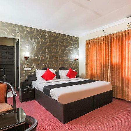 Capital O 72337 Hotel Konkan Tadka Мумбаи Экстерьер фото