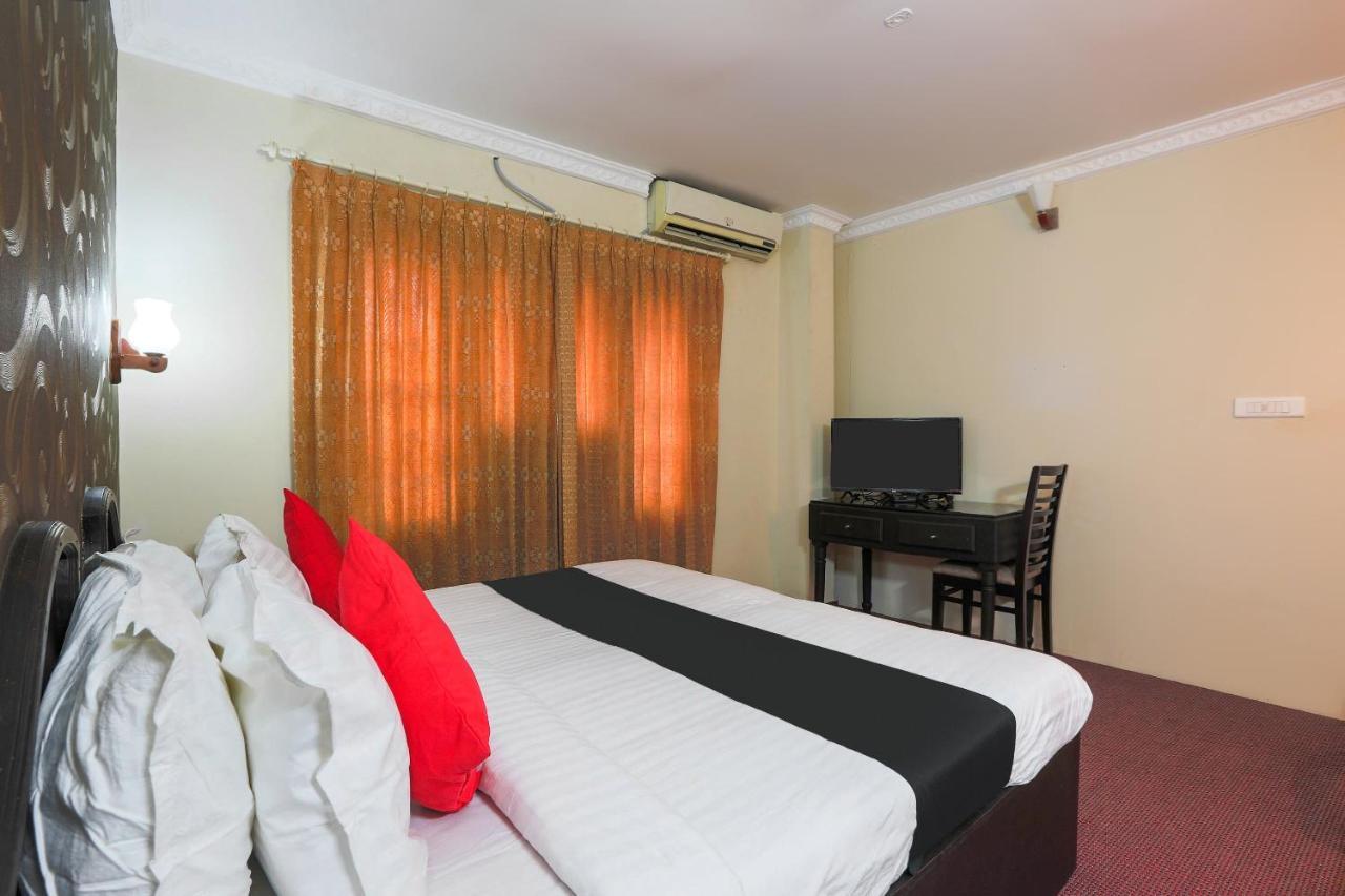 Capital O 72337 Hotel Konkan Tadka Мумбаи Экстерьер фото