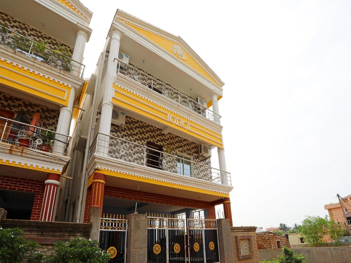 Capital O 72337 Hotel Konkan Tadka Мумбаи Экстерьер фото