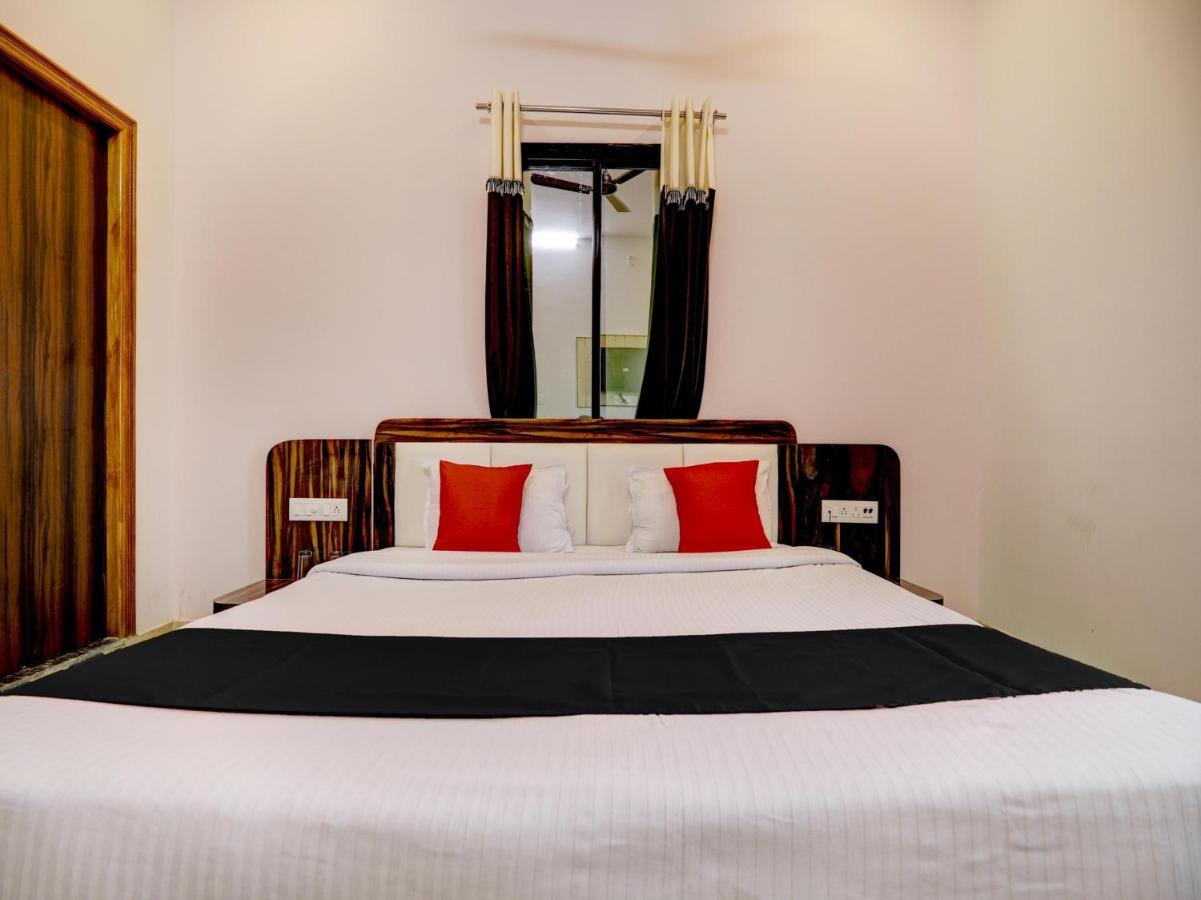 Capital O 72337 Hotel Konkan Tadka Мумбаи Экстерьер фото