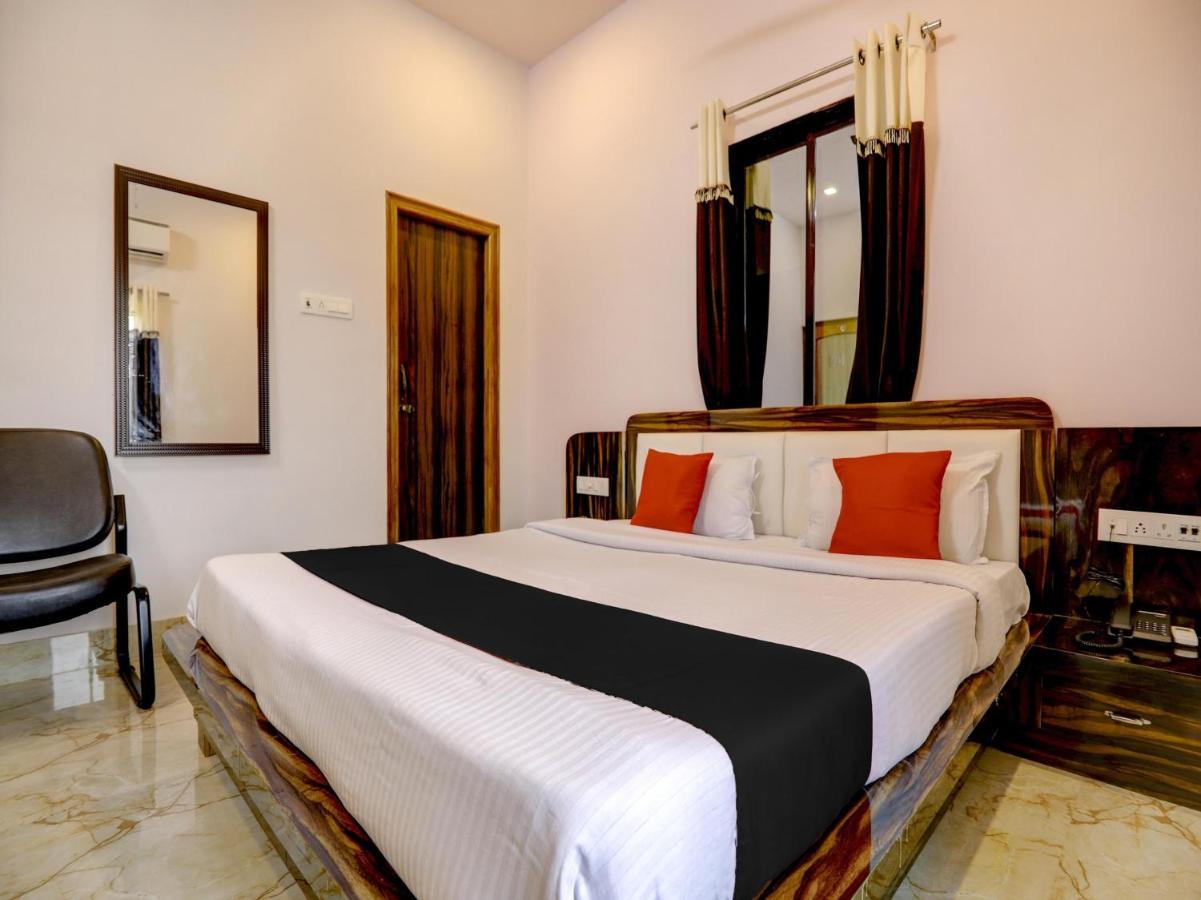 Capital O 72337 Hotel Konkan Tadka Мумбаи Экстерьер фото